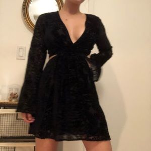 Tobi open back lace dress